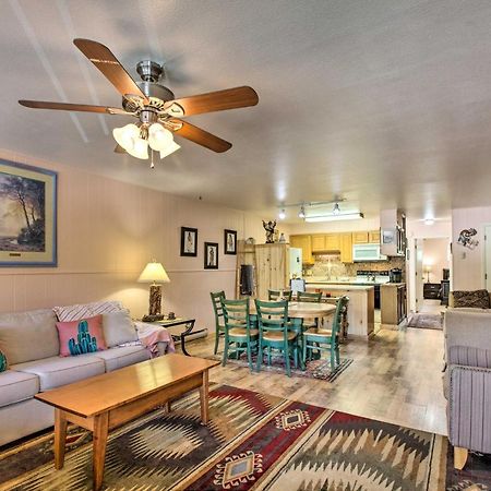 Red River Ski Condo on Main St - Mtn View! Exterior foto