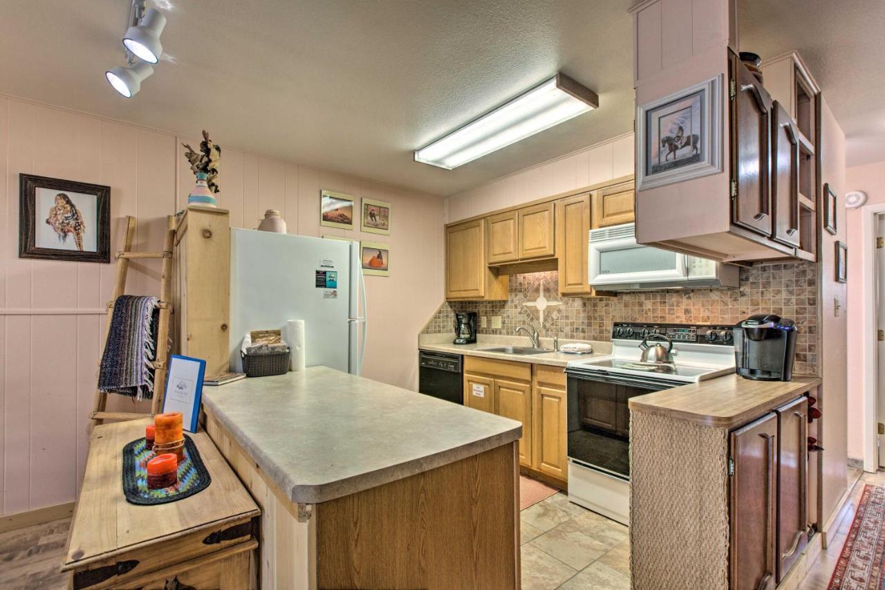 Red River Ski Condo on Main St - Mtn View! Exterior foto